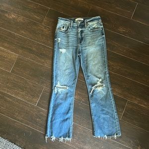 High rise cropped boot jean size 27